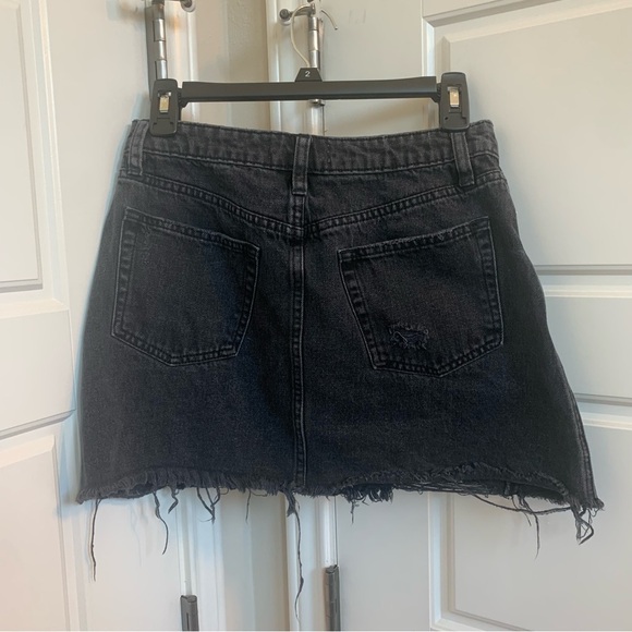 Free People Washed Black Denim skirt, Size 27 - Picture 4 of 4
